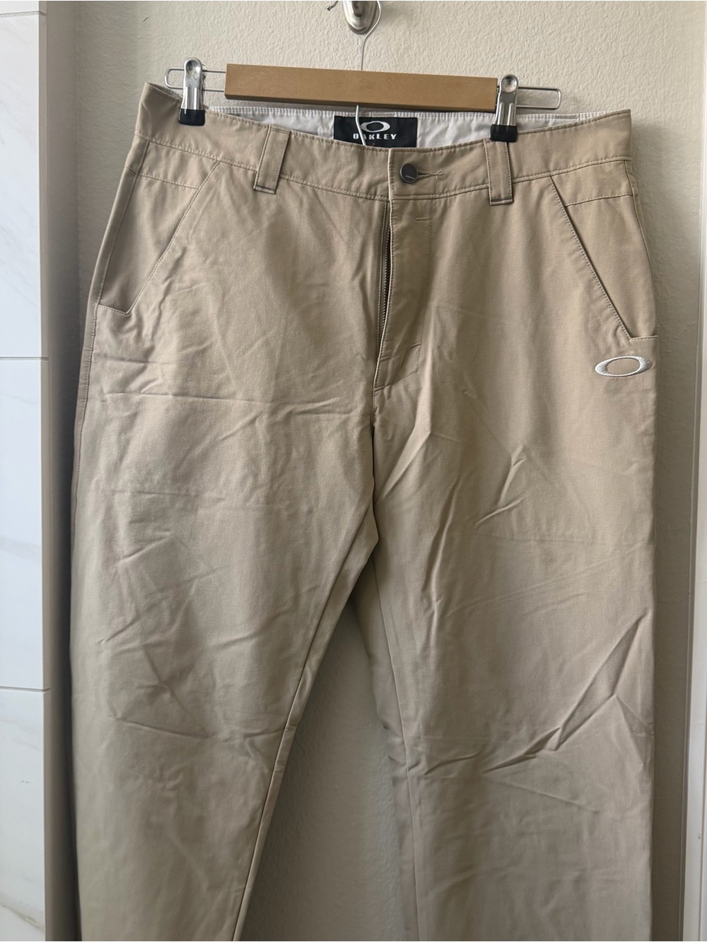 Oakley Men's Light Tan Chino Pants